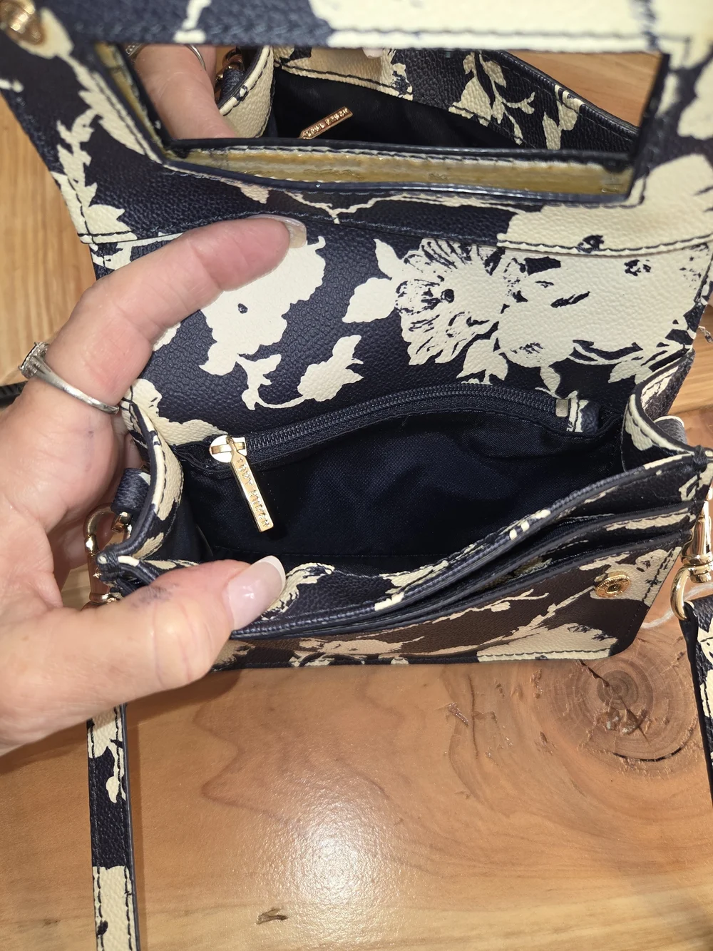 Tory Burch tory burch